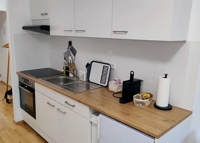 Cityleaves Two Apartment